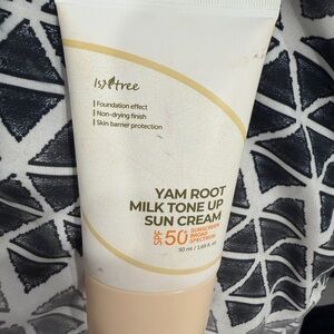 Isntree Yam Root Milk Tone Up Sun Cream SPF 50